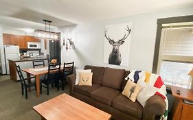 Upper Village - 2Bd Condo Steps To Main Pools And Hill